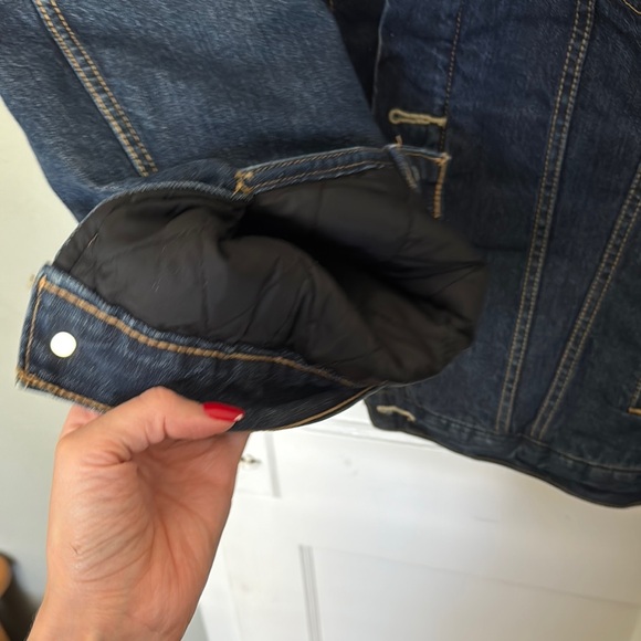 Levi's Sherpa Lined Denim Jacket - Picture 6 of 7